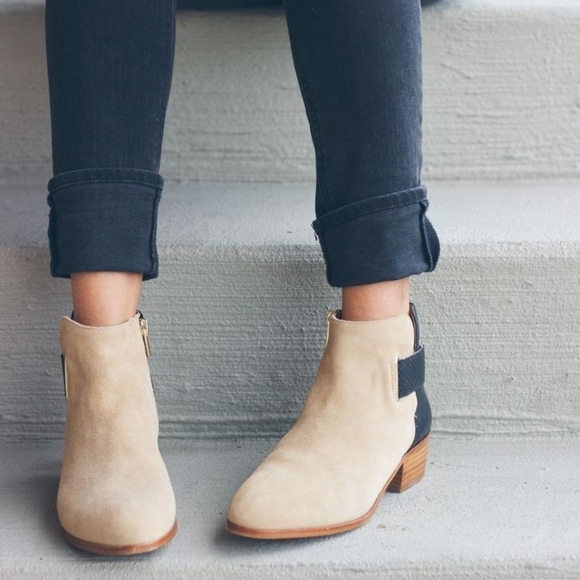 Yosi Samra Drew Black/Beige Suede Ankle Booties 8 - Picture 5 of 6